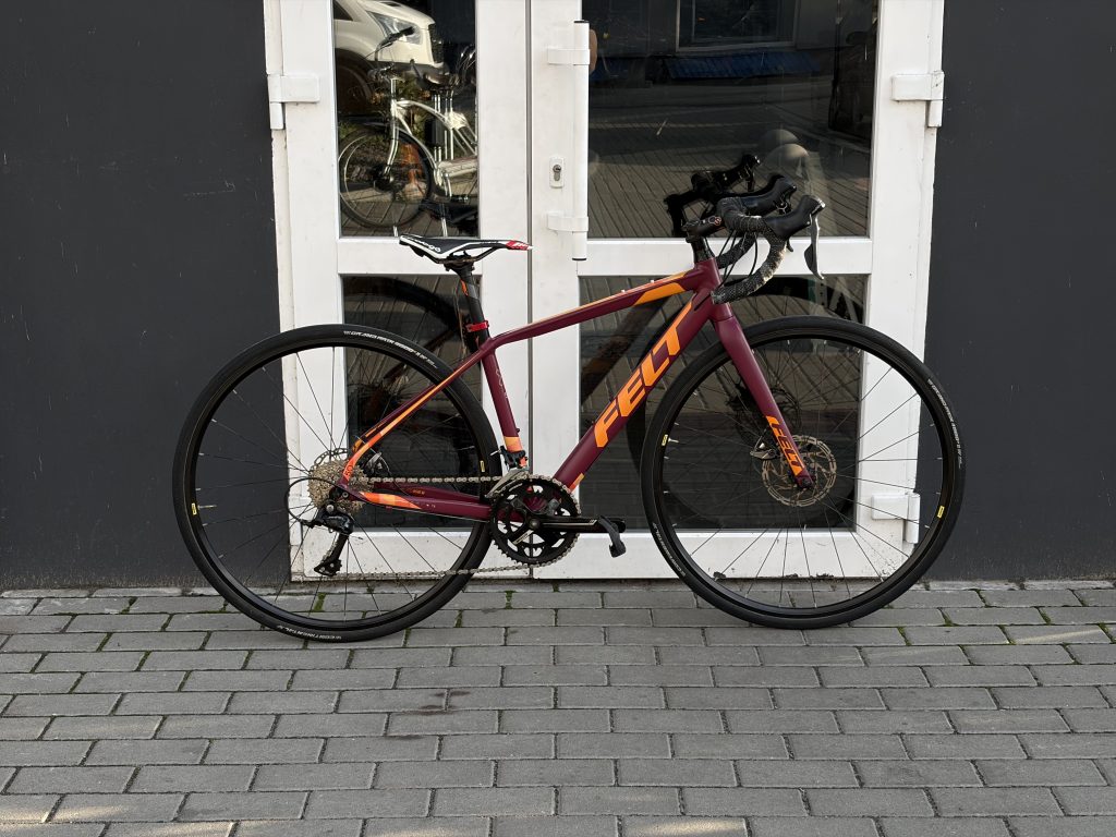 Гравійний Felt 28 S